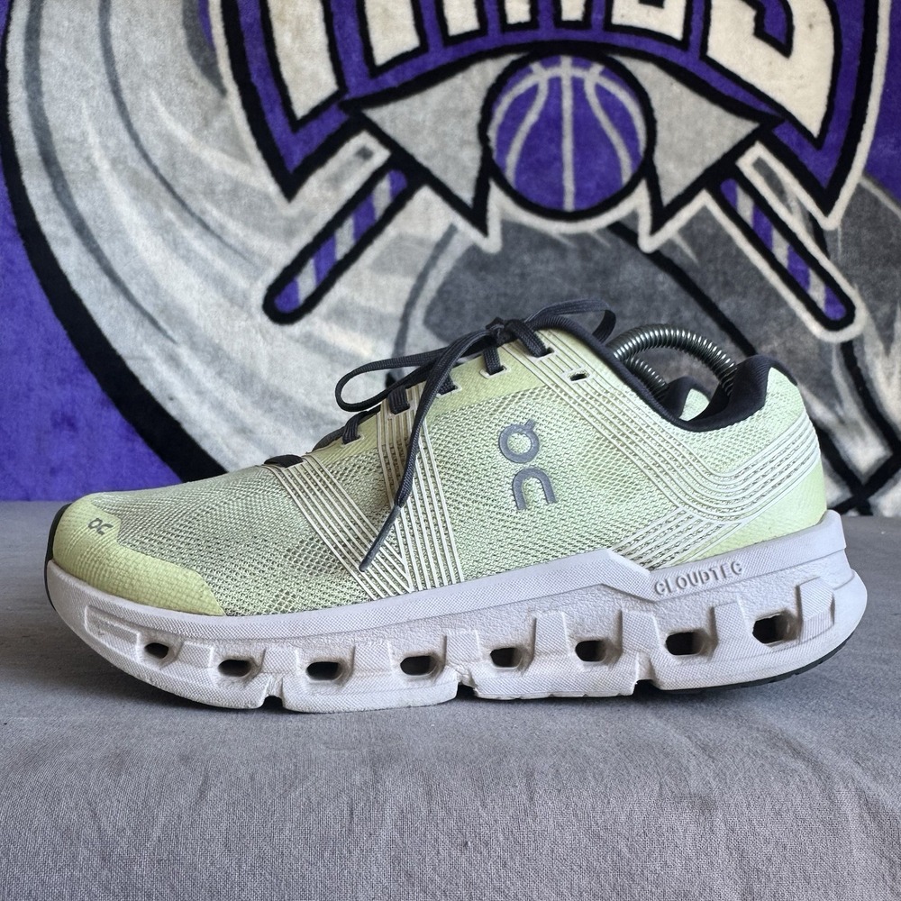 Size 8.5 - ON Cloud go‎ Hay Sand Women's Sneaker Pale Green Yellow 55.98088